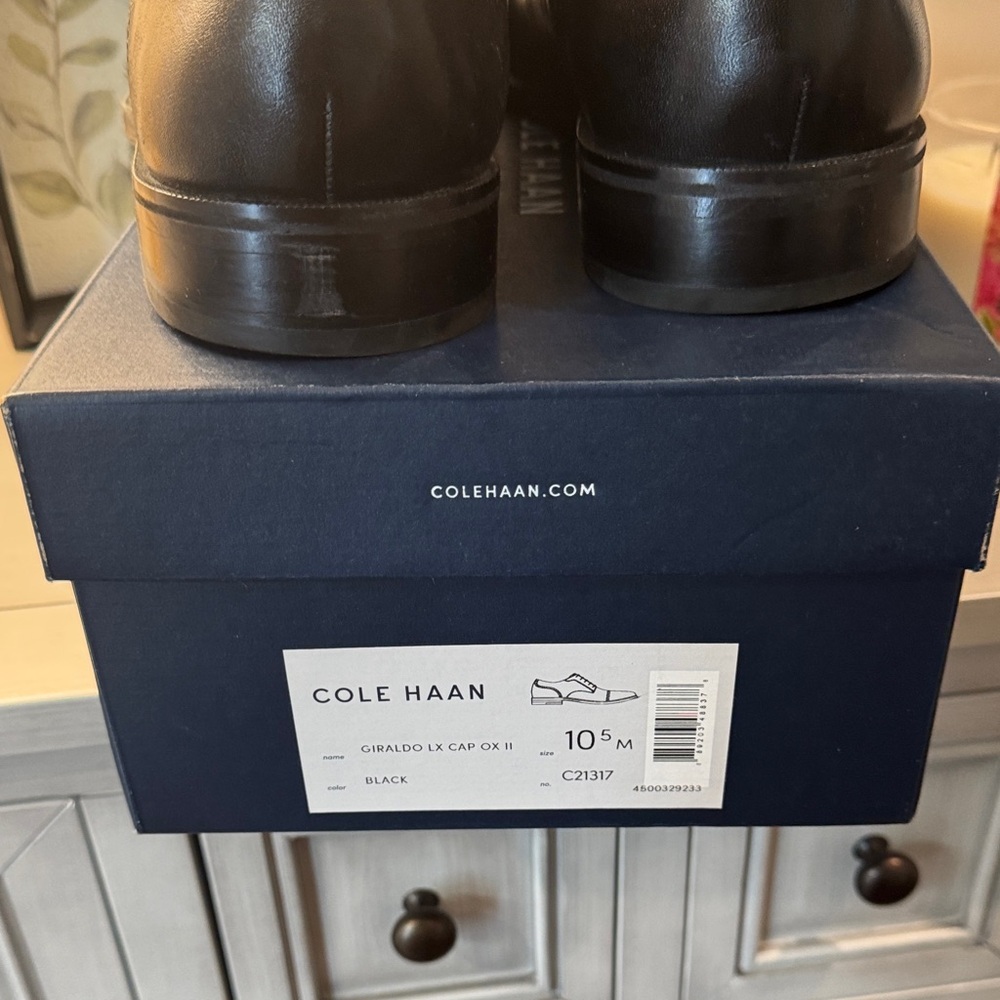 Cole Haan Men's Black Oxford Shoes